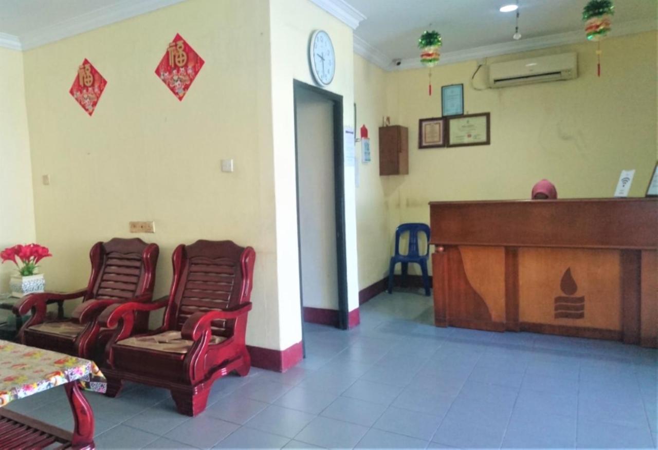 Hotel Pelita Terang Нагоя Екстериор снимка