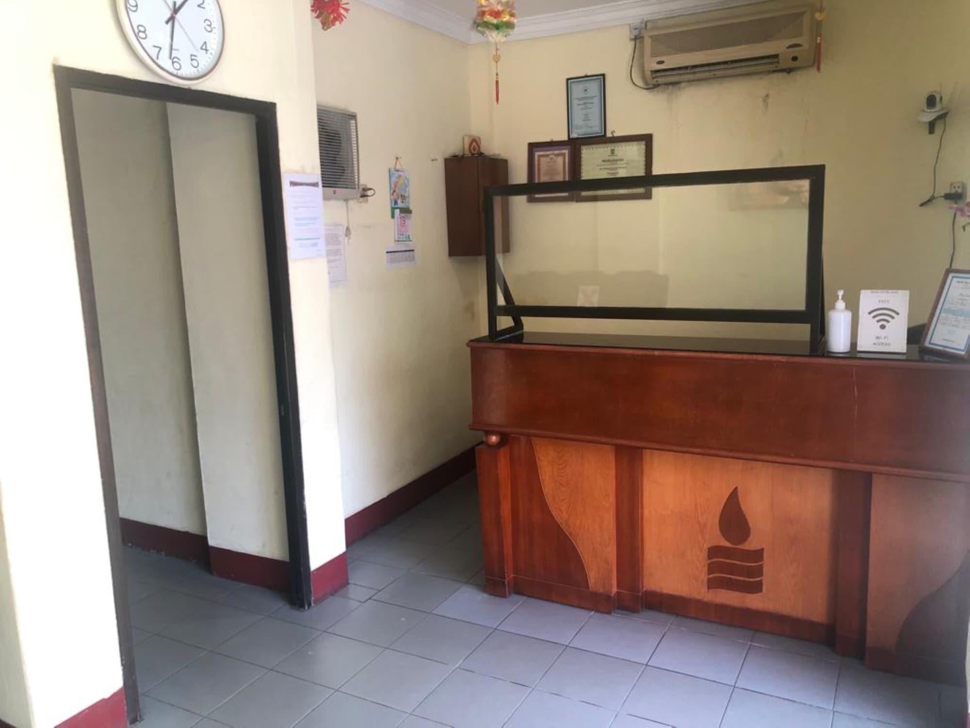 Hotel Pelita Terang Нагоя Екстериор снимка