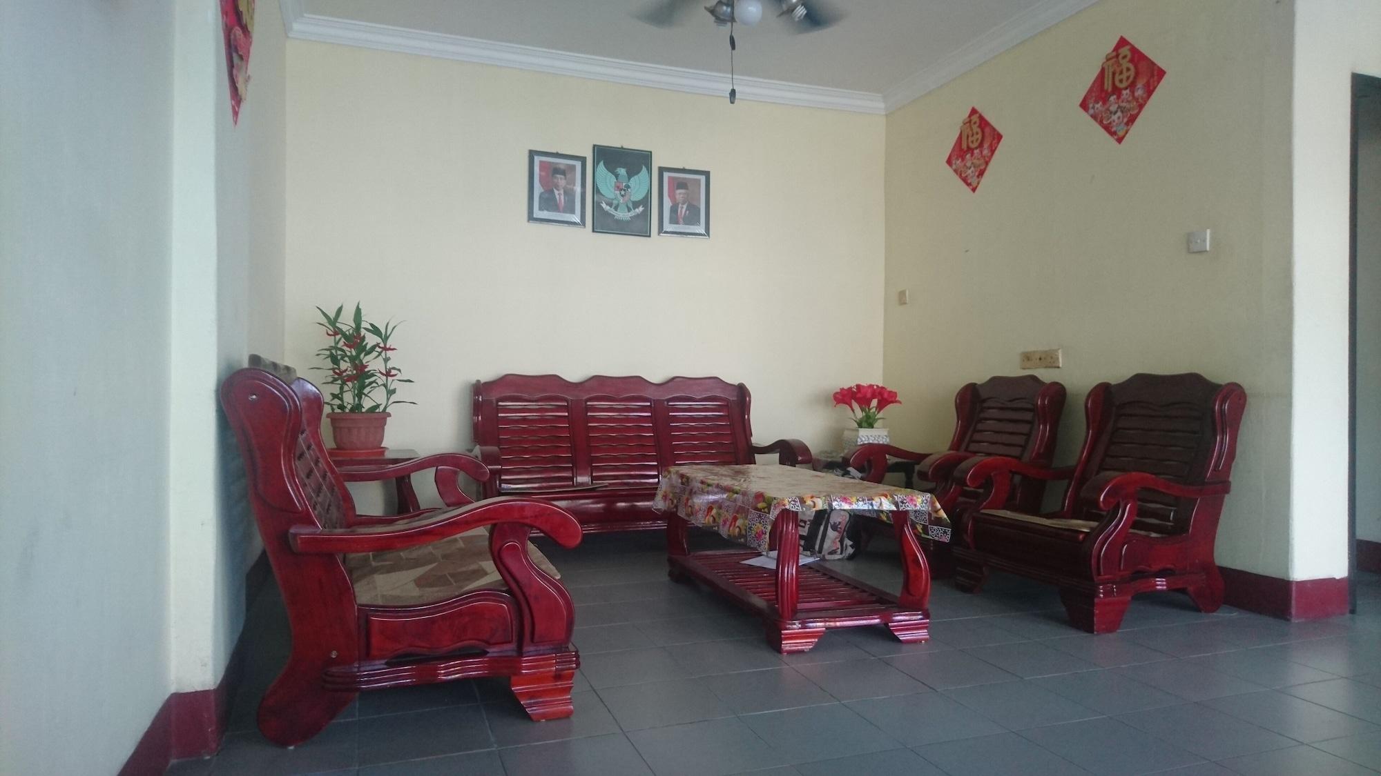 Hotel Pelita Terang Нагоя Екстериор снимка