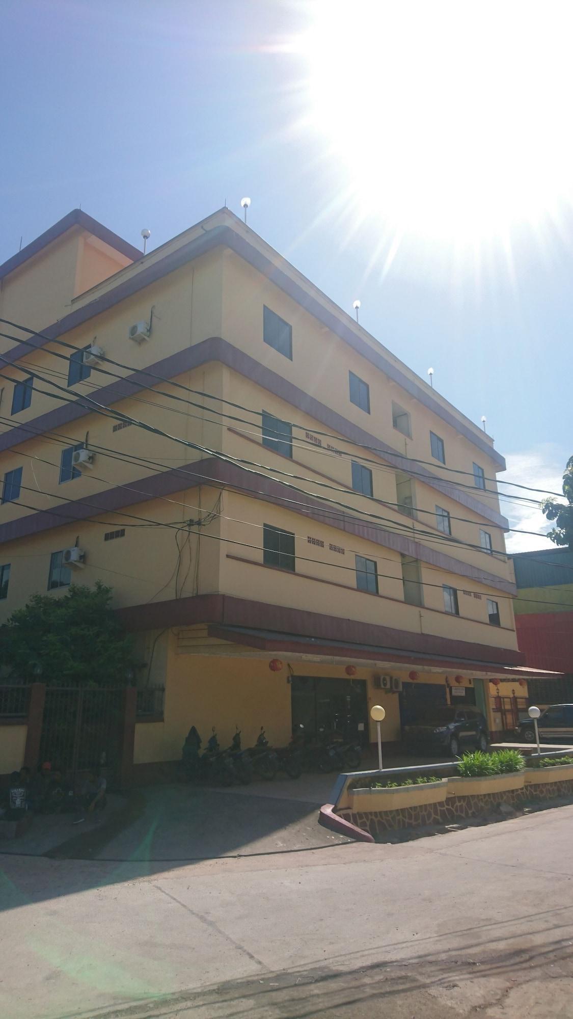 Hotel Pelita Terang Нагоя Екстериор снимка